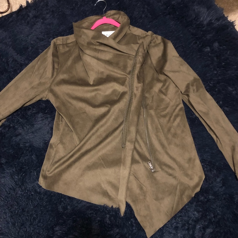 NWT Vigoss olive green drape front faux suede jacket